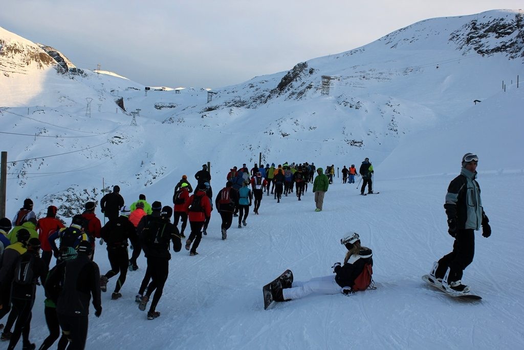 les 2 alpes night snow trail by lafuma photographe alexandre degenne low res