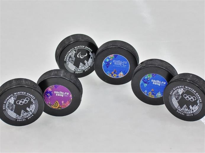 puck presentation 693x520