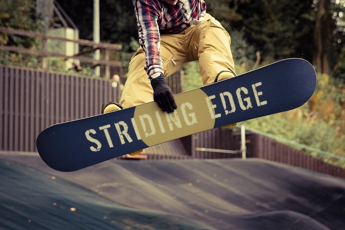 striding edge snowboards image 1 smallest