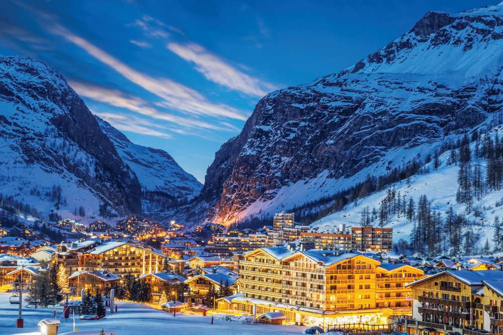 val disere night shot
