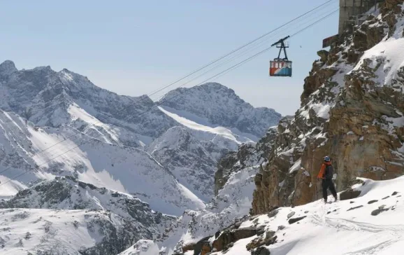 1576 gressoney586364cablecar14