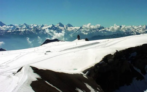 lesdiablerets 601540 glacierskiarea